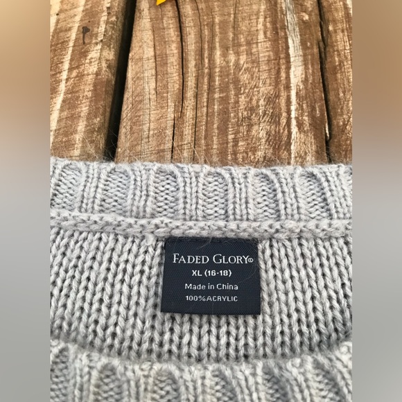 Faded glory sweater - Picture 5 of 6